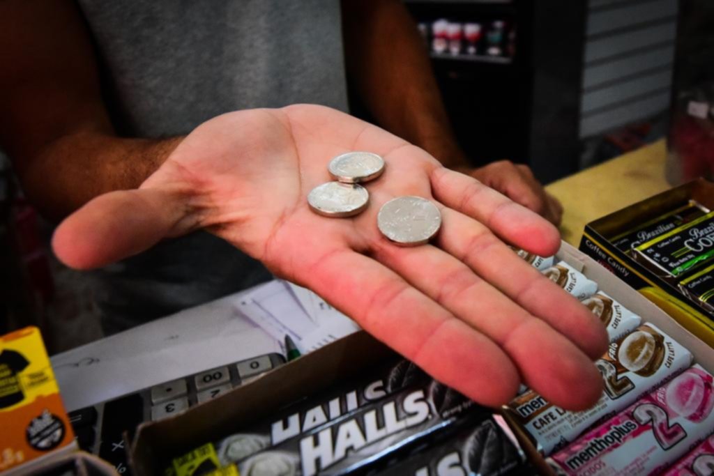 El billete de 5 pesos dijo adiós y por ahora la moneda se ve poco