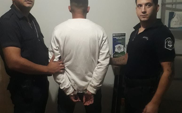 Cayó en Berisso alias El Rusito, buscado por robo