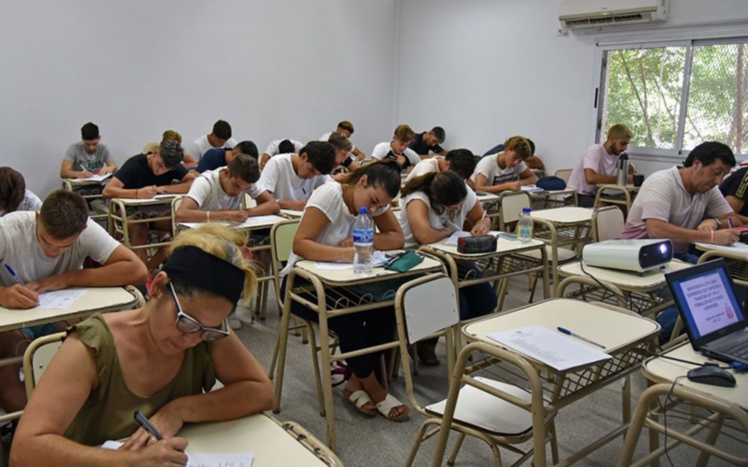 Arrancó el Terciario de Estudiantes, con un alumno especial