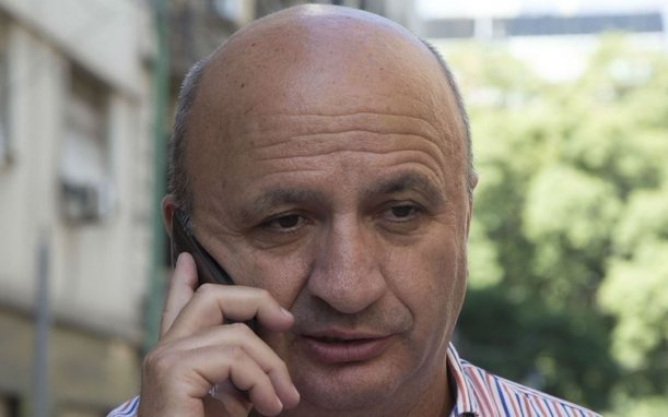 "La mayoría de los clubes aprobaron el reglamento de la Superliga sin leerlo", dijo el presidente de Lanús