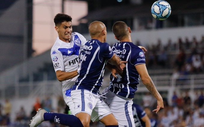 Godoy Cruz sorprendió a Vélez en Liniers