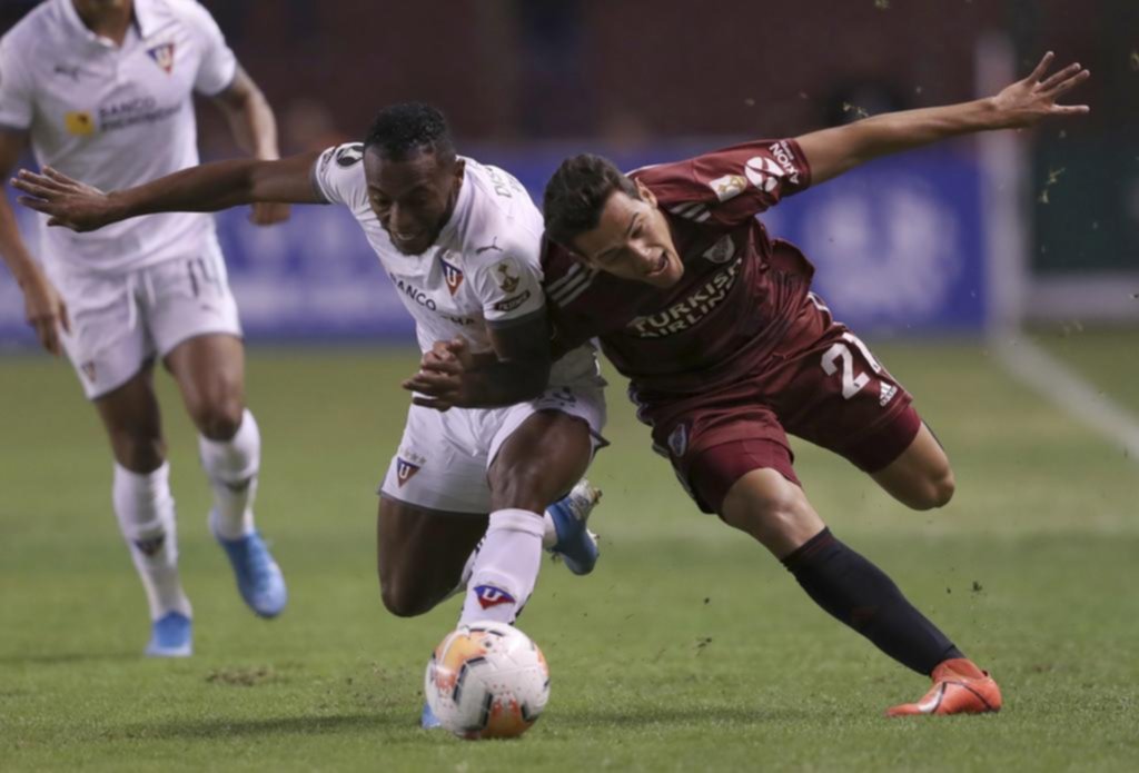 Liga de Quito se aprovechó del River “muletto” y lo goleó
