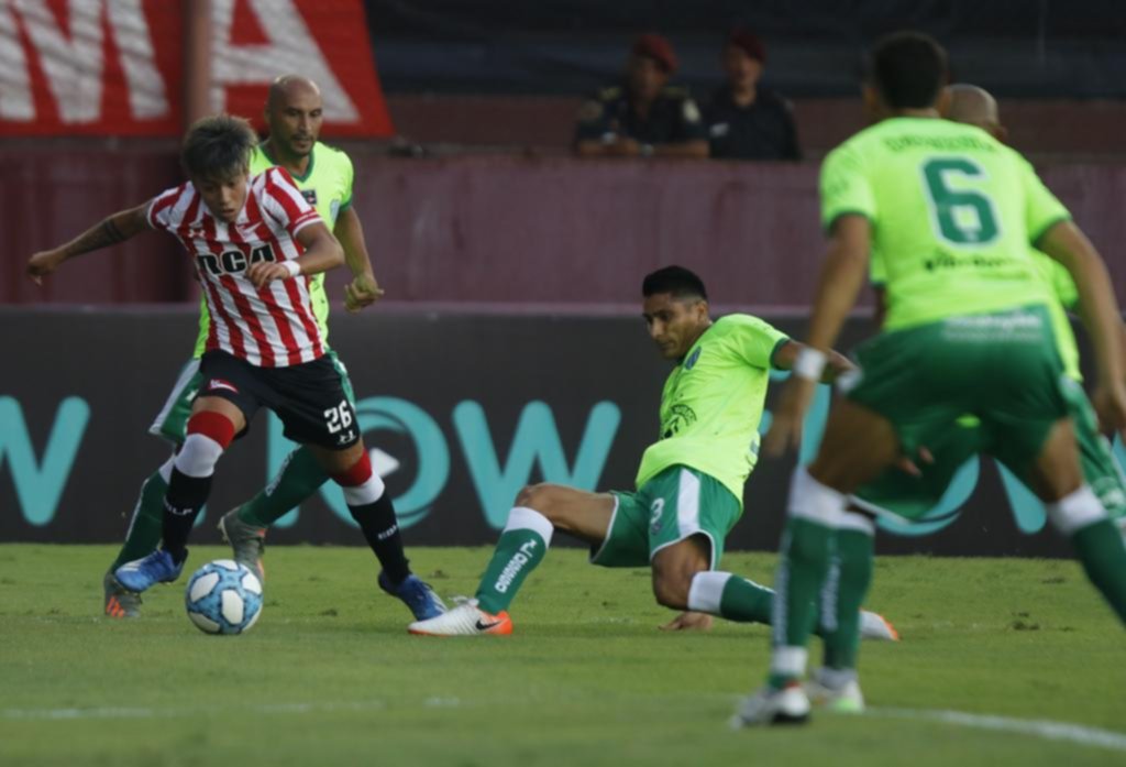 Una noche sin figuras: el Pincha jugó un partido para el olvido