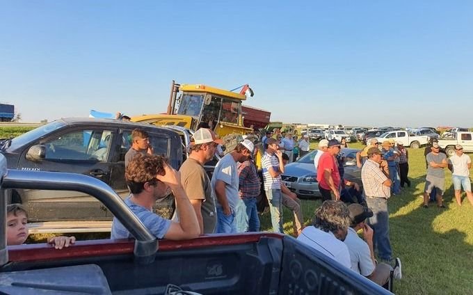 La Mesa de Enlace anunció un paro en reclamo a la suba de retenciones