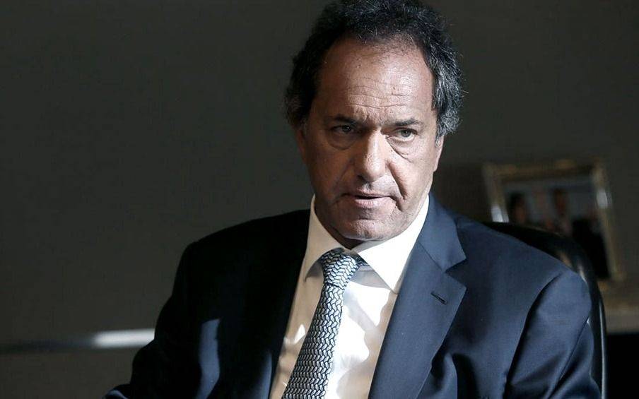  Scioli presentó la renuncia a su banca tras el escándalo por el quórum