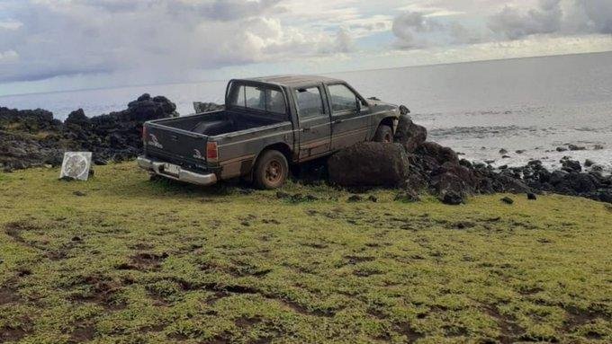 Un turista se estrelló contra cabezas de la Isla de Pascua