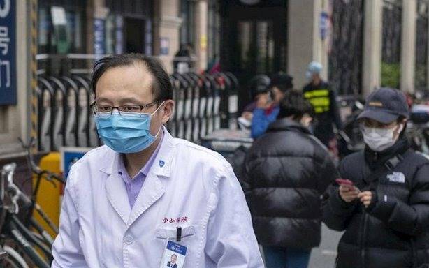 La calificadora Moody's estima que aumenta el riesgo de una recesión global por Coronavirus