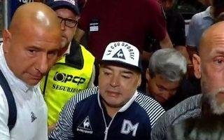 Los Xeneizes escoltaron al micro hasta el mismo estadio