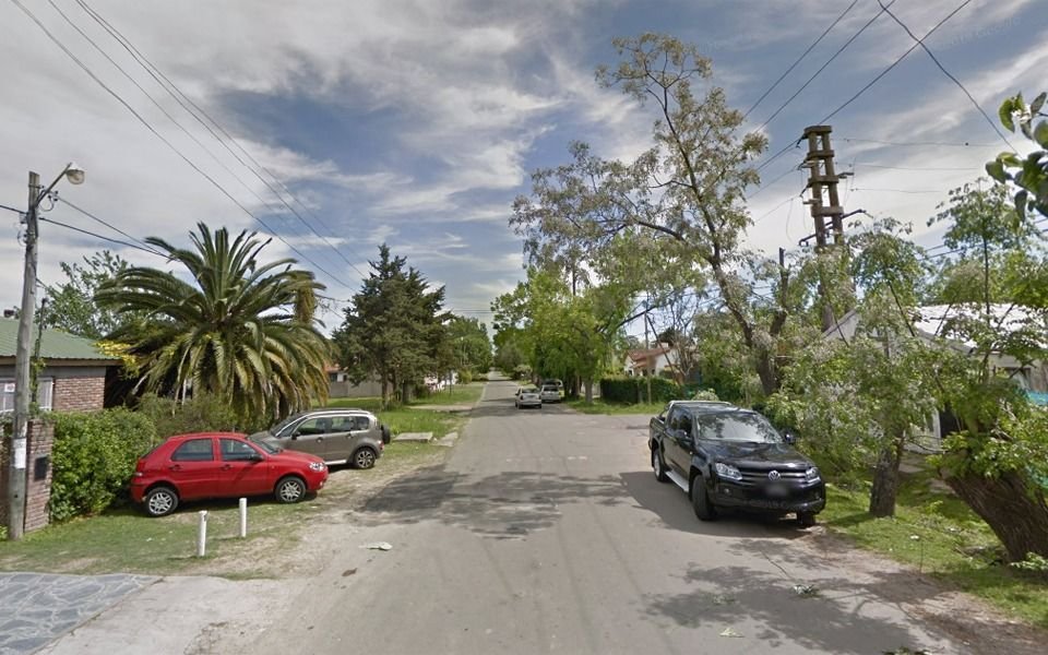 Capturaron a dos menores que le robaron y golpearon a un vecino en su casa de Gonnet