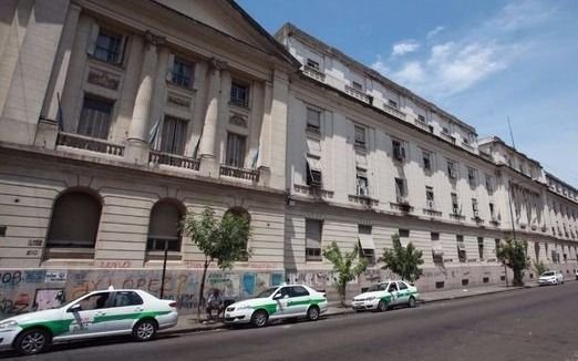 Efecto coronavirus: revuelo en Economía por empleados que viajaron y fueron a trabajar