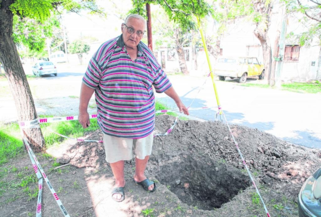 Las altas temperaturas dieron un respiro, pero las quejas por el agua siguen a la orden del día