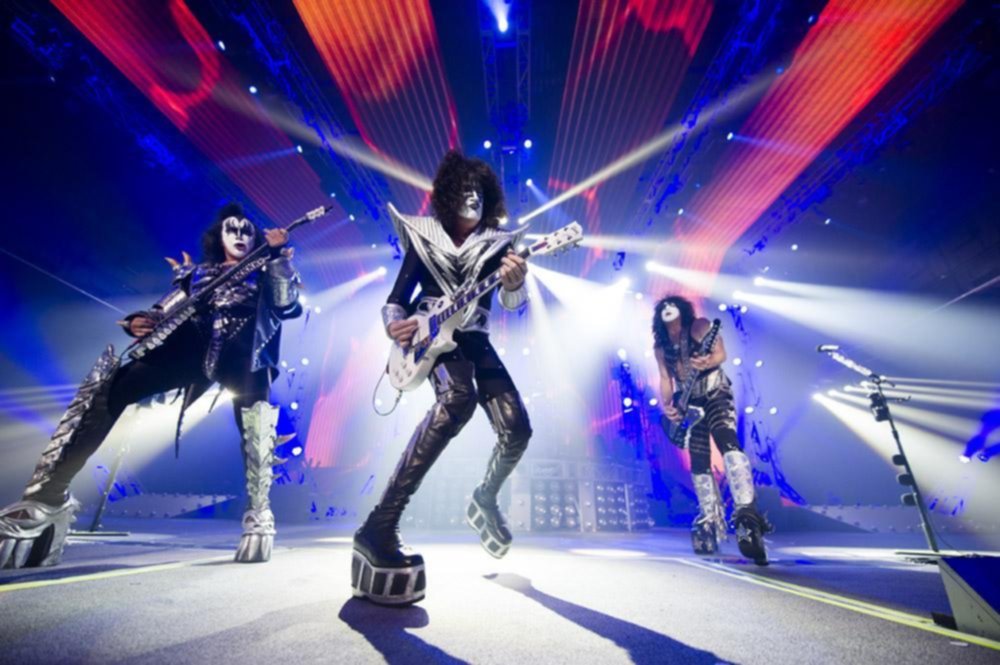 El coronavirus sigue haciendo estragos: ahora Kiss cancela sus “meet & greet”