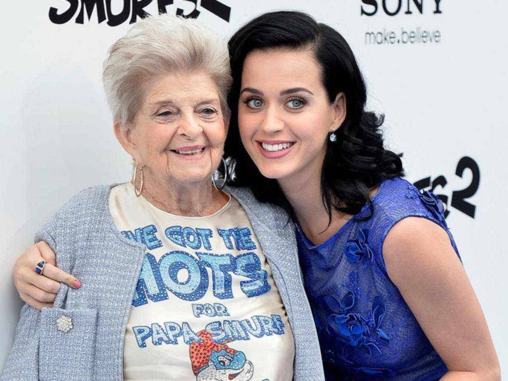 Duro golpe para Katy Perry: murió su abuela