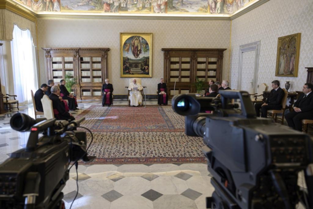 La bendición semanal del Papa fue por livestream