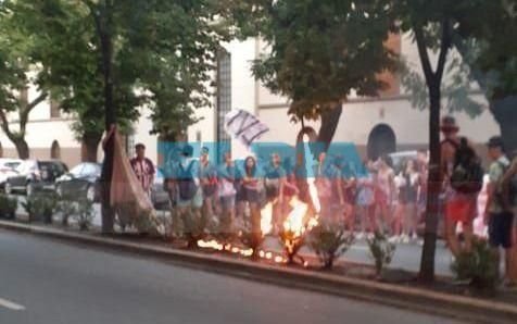 Piden sanciones para los alumnos que dañaron espacio público durante el UPD