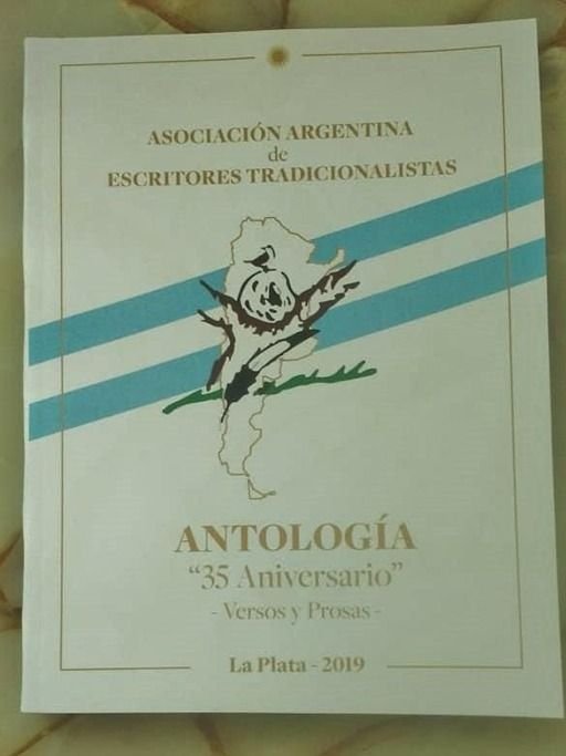 Mateada y antología de escritores tradicionalistas