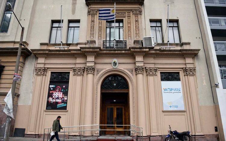 Uruguay anunció sus primeros cuatro casos positivos de COVID-19