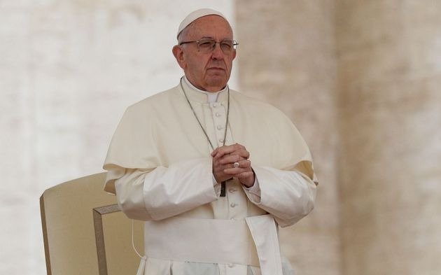 El Papa rezó ante el crucifijo de la "Gran Peste" por el fin de la pandemia 