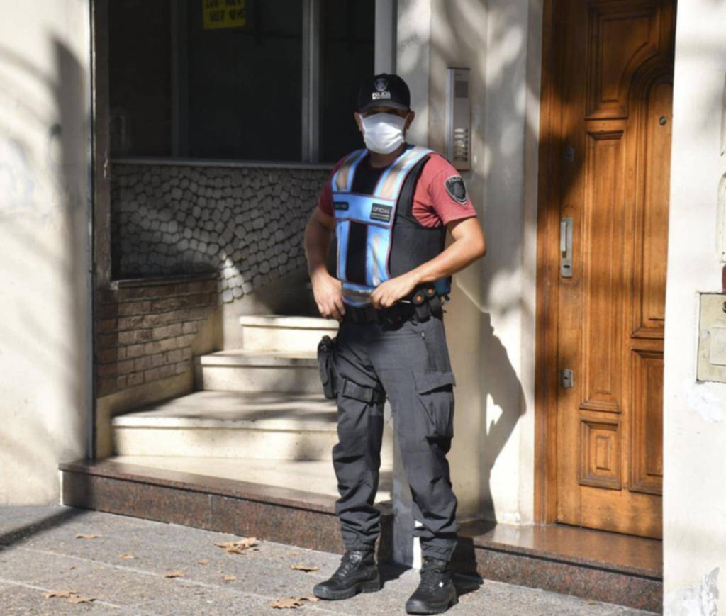 La justicia intimó a tres platenses a cumplir con la cuarentena