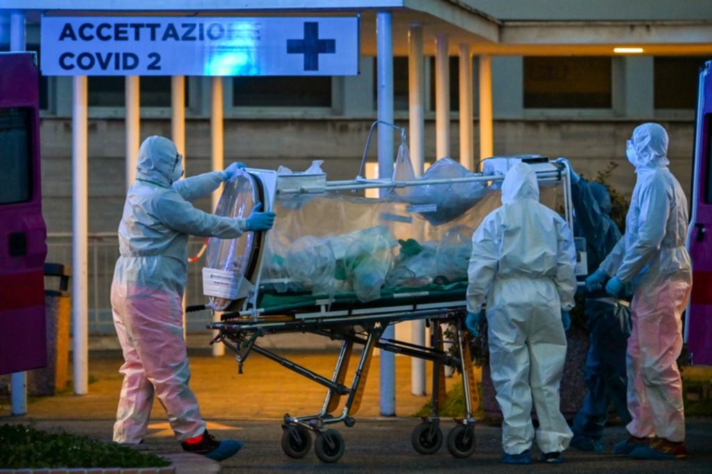 Italia y España, tras la muerte de 400 personas en un día, impulsan el “cierre” de Europa