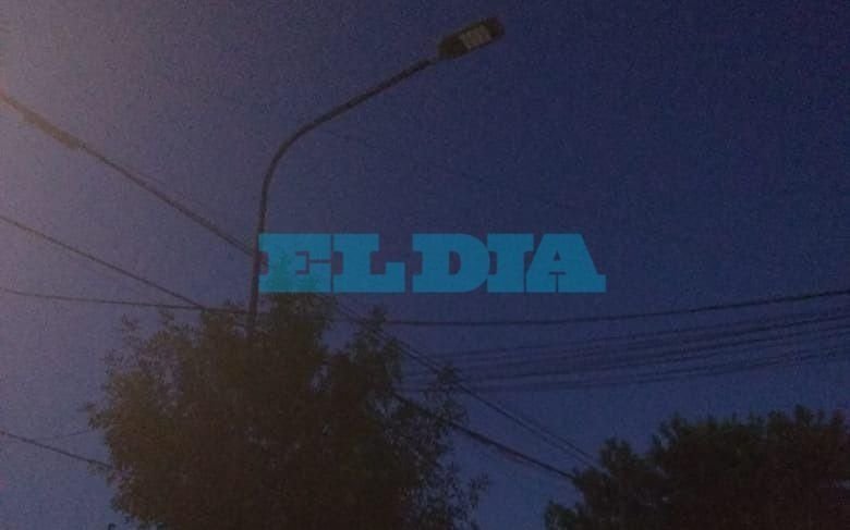 Luminarias sin funcionar en 37 entre 21 y 22