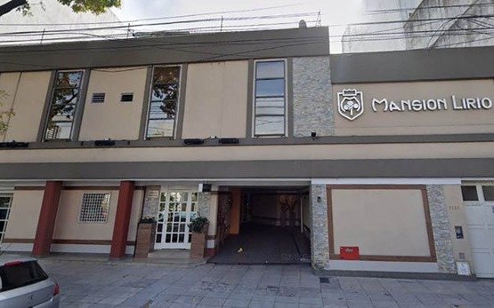 Trece detenidos en un albergue transitorio que funcionaba pese al aislamiento