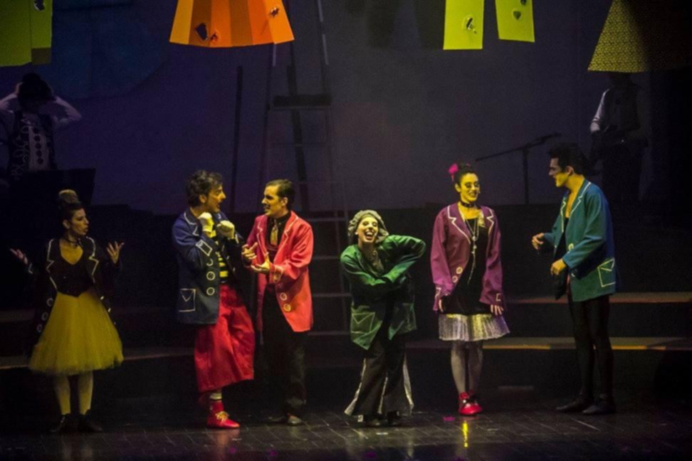 Si la gente no va al teatro... María Elena y Quiroga se meten en casa