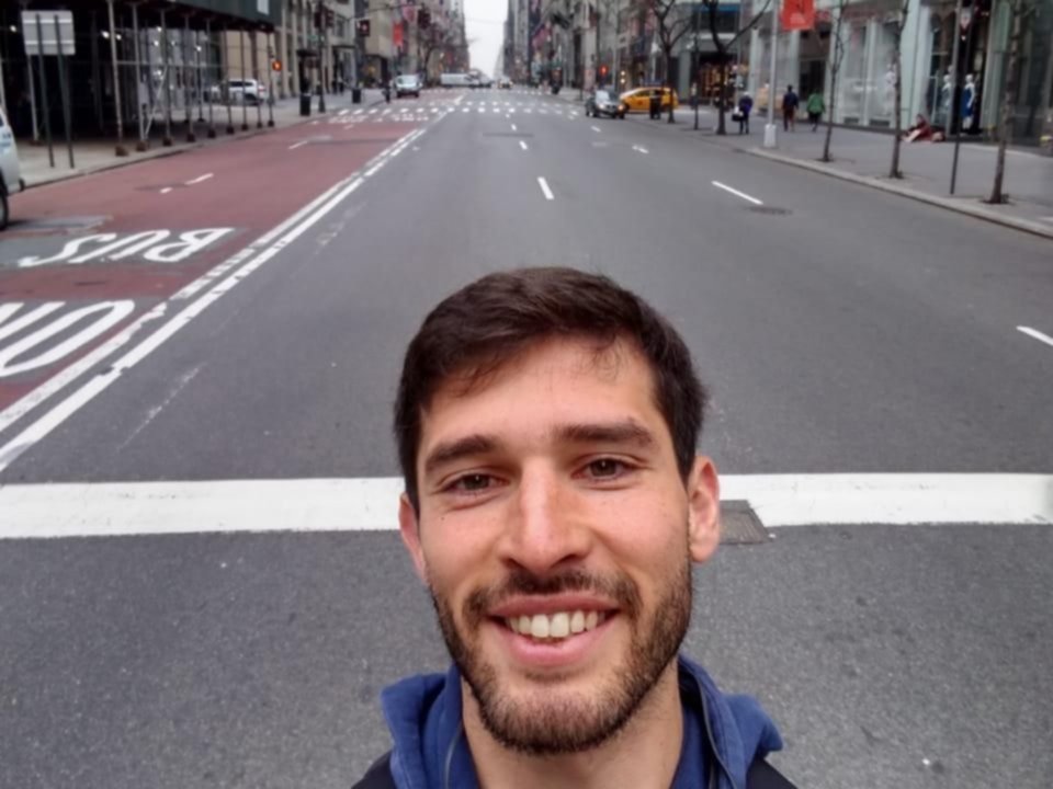 Un médico de la Ciudad no puede volver de Nueva York