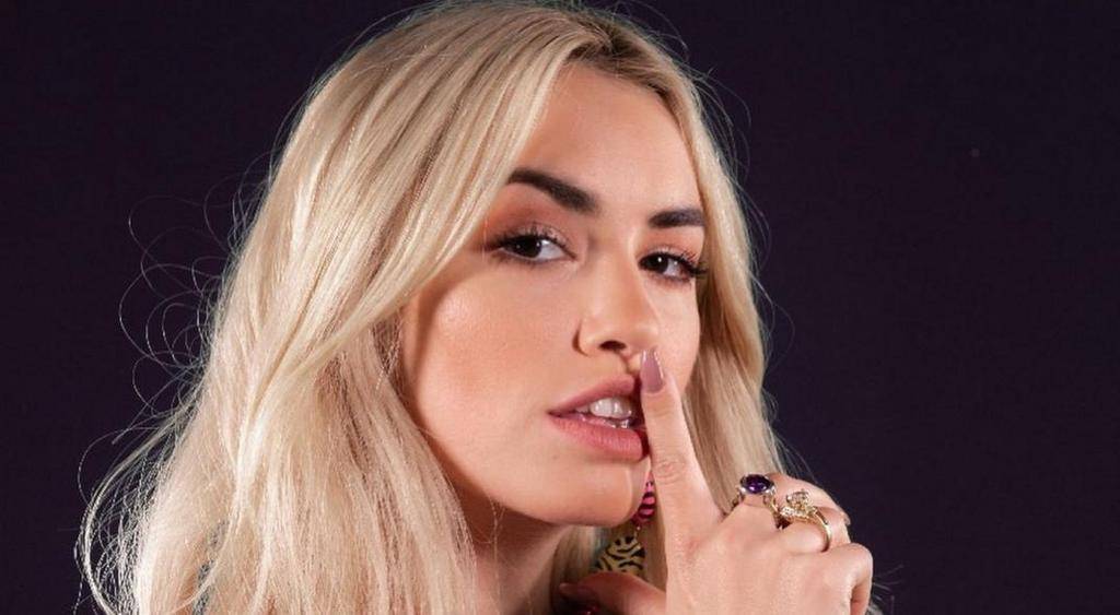 Lali: “Volví de España y no pude abrazar a mis viejos”