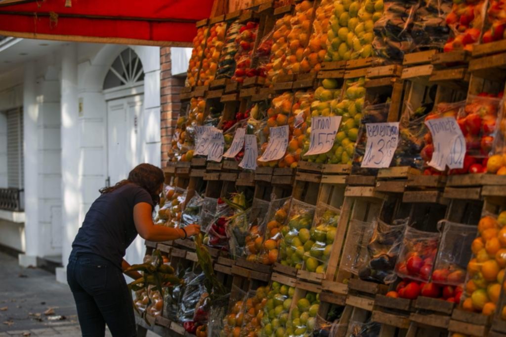 Se dispara el precio de frutas y verduras y los consumidores están “espantados”