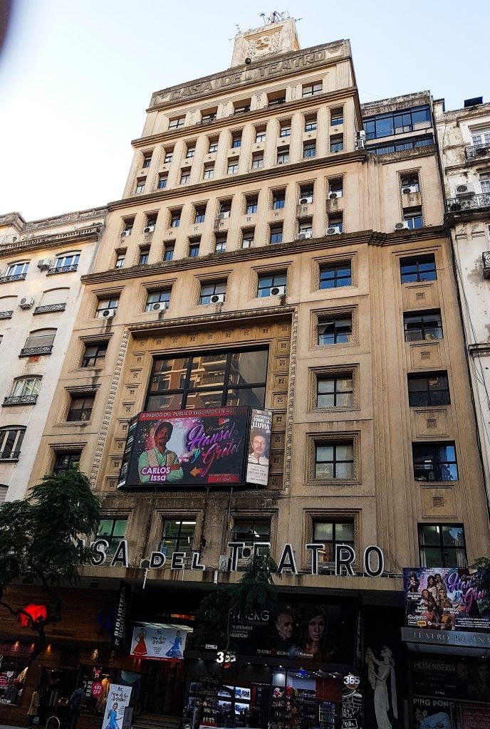 La dramática situación de La Casa del Teatro