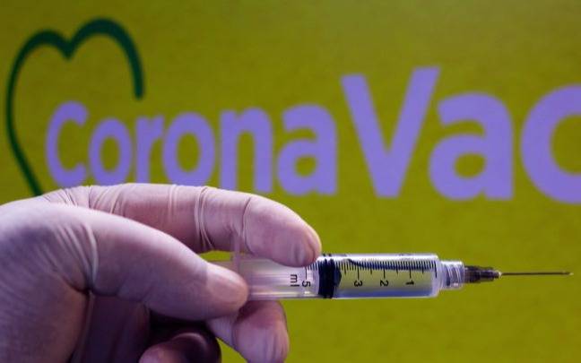 Aseguran que la cepa brasileña puede sortear anticuerpos de la vacuna china Coronavac