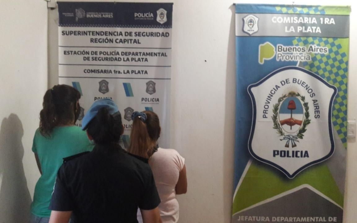 Quilmeñas detenidas por robar en zona comercial de La Plata