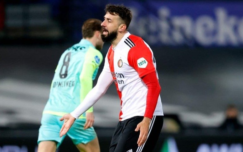 Discusión abierta sobre el futuro de Lucas Pratto: ¿pega la vuelta?