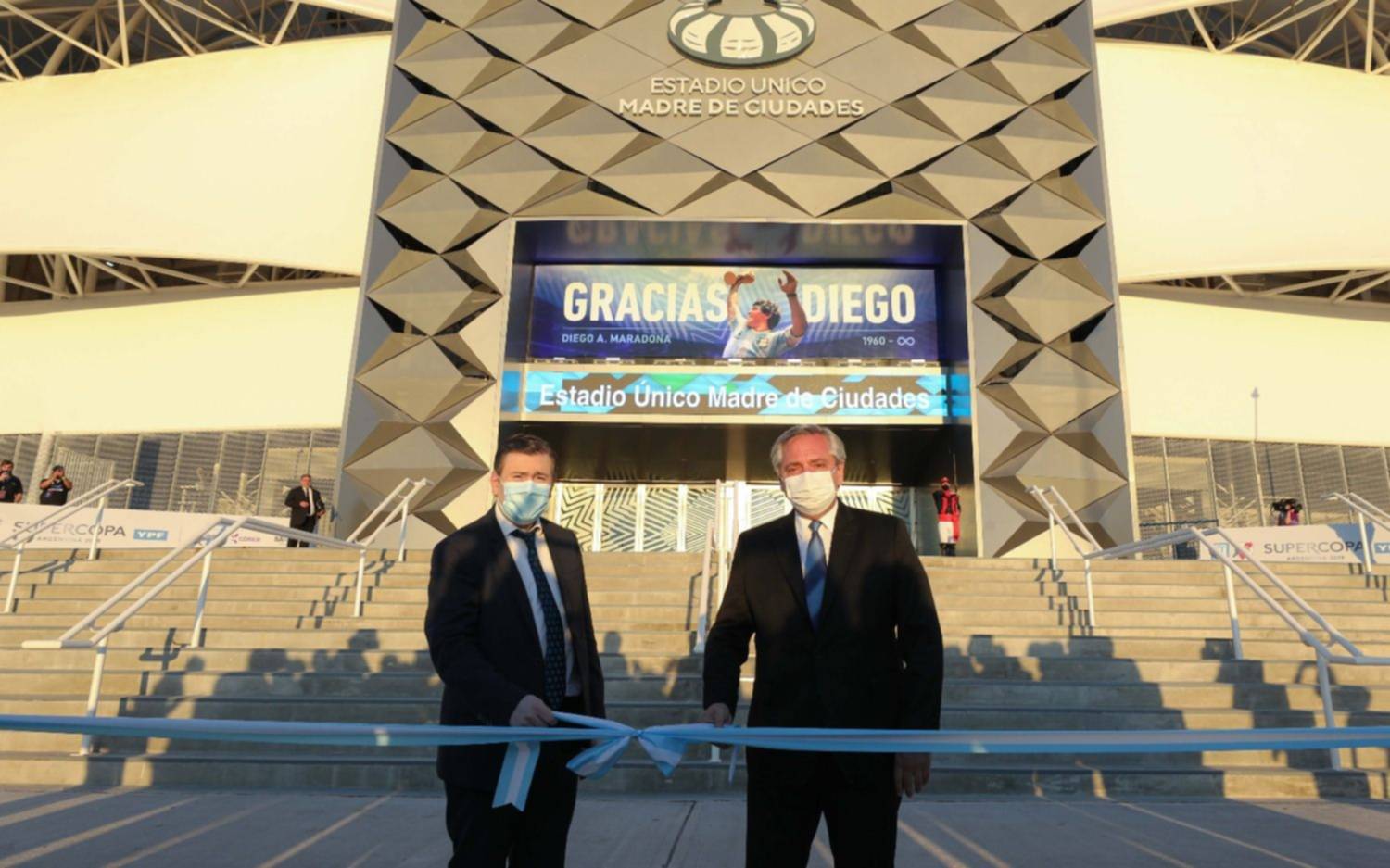 Reacciones encontradas por la inauguración del mega estadio en Santiago del Estero