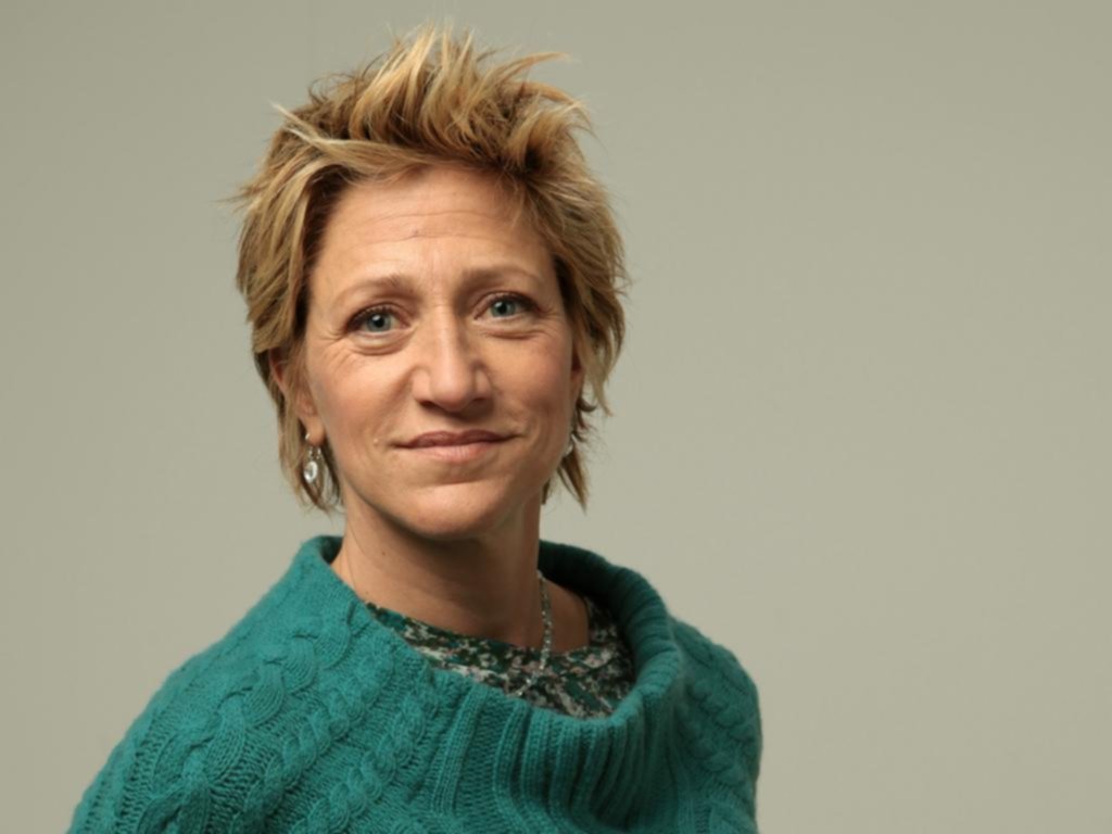 “American Crime Story” tiene a su Hillary: Edie Falco, la actriz de “Los Soprano”