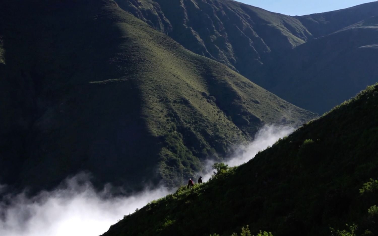 "Cerro Quemado": un viaje hacia las raíces olvidadas y hacia otra forma de estar en el mundo