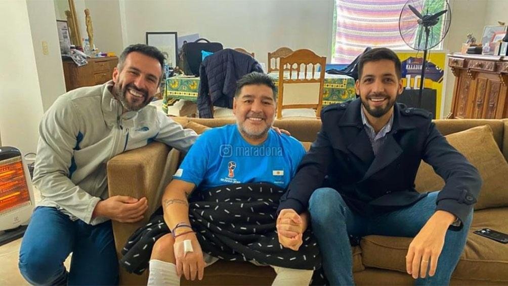 Se reúne en La Plata una junta médica para analizar si pudo evitarse la muerte de Maradona