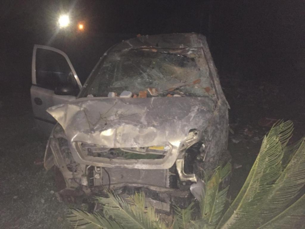 Terrible accidente en Berisso y una conductora hospitalizada