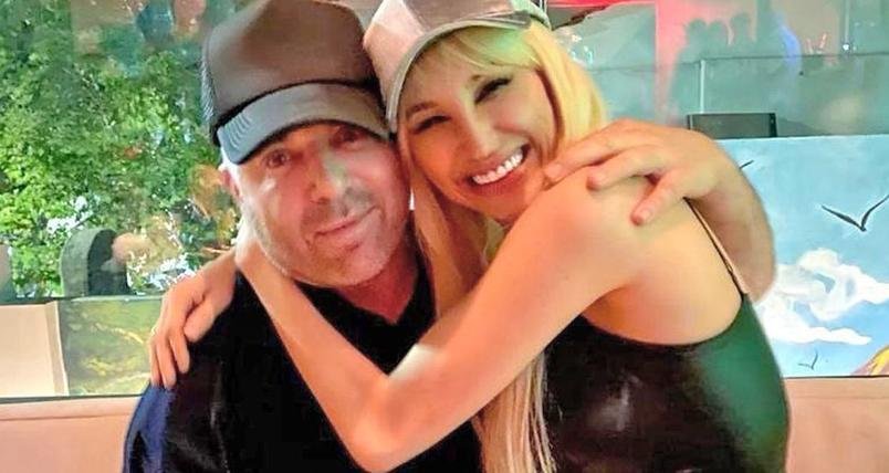 Vicky, Martitegui y un reencuentro bien toquetón