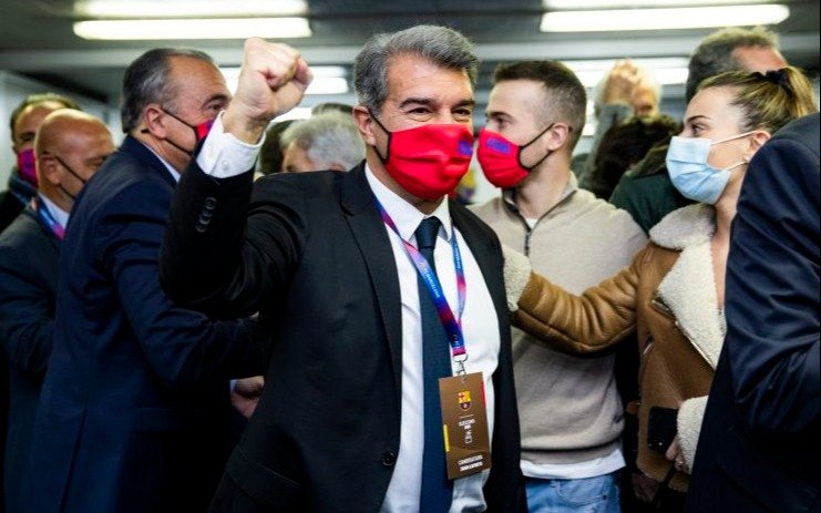 "Un aplauso para Messi" pidió Laporta quien habló sobre la continuidad de Lio