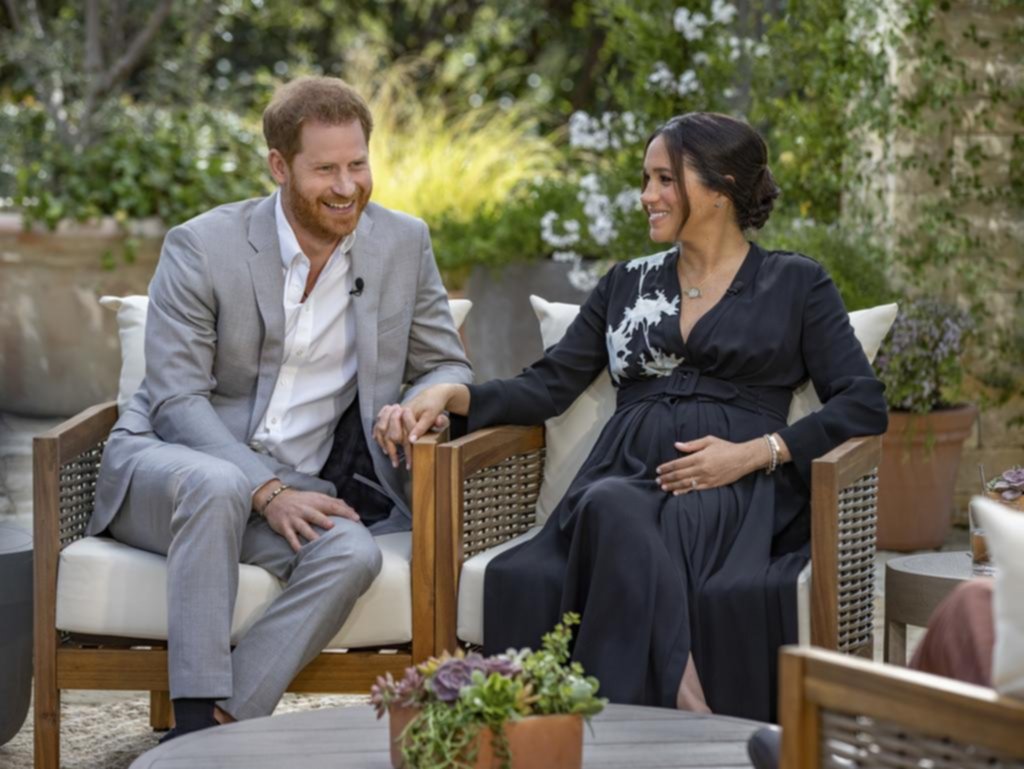 Mugre, interrogantes y silencio detrás de las bombas de Meghan y Harry