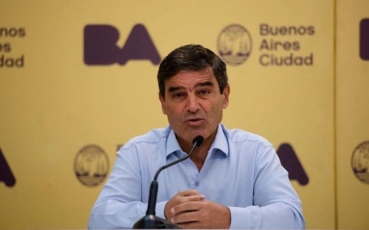 El ministro Quirós dijo que "de ninguna manera" pensó en renunciar