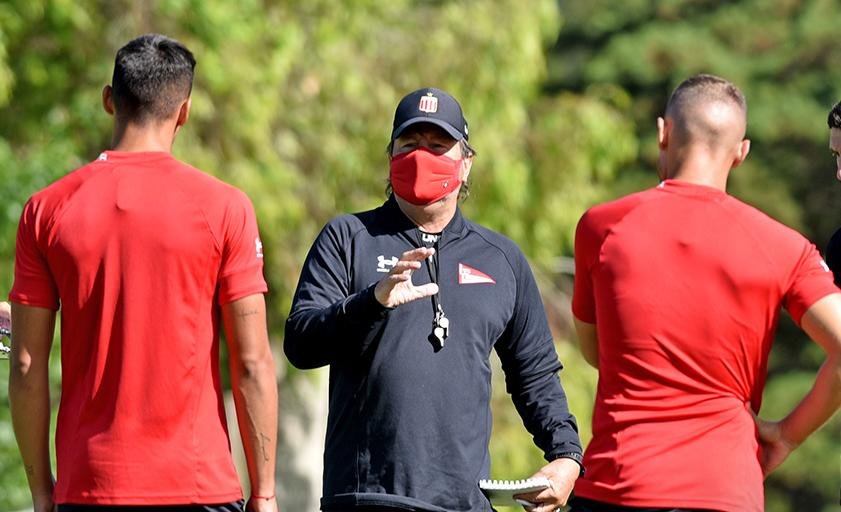 El Pincha vuelve al Country para corroborar el once