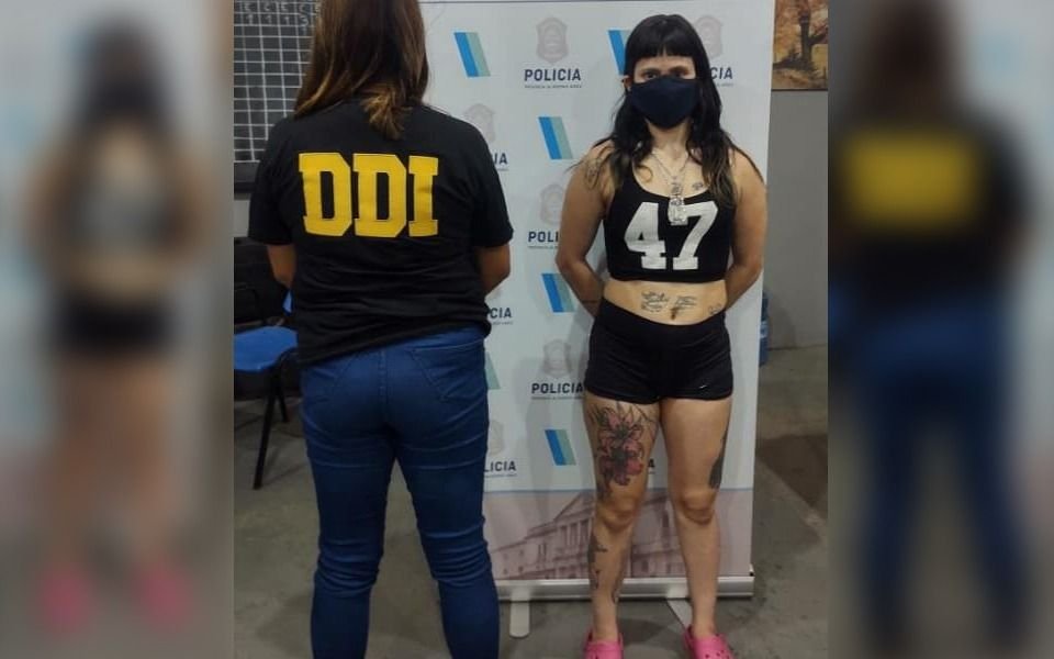Cayó la "Gitana hot": sexo delante de sus hijos y mascotas muertas por abandono