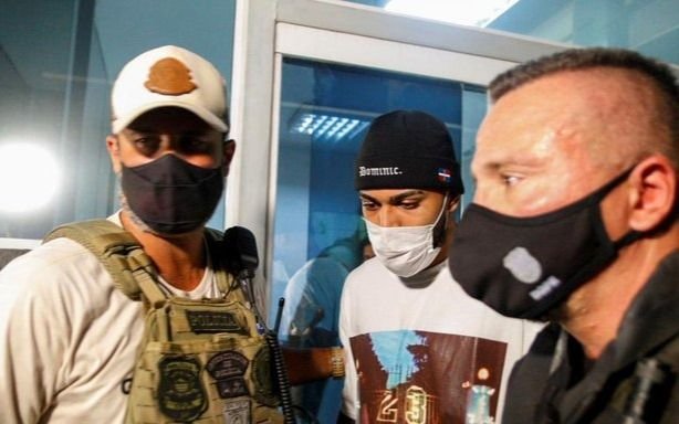 Detienen a Gabigol: estaba en un casino clandestino y se quiso esconder debajo de una mesa