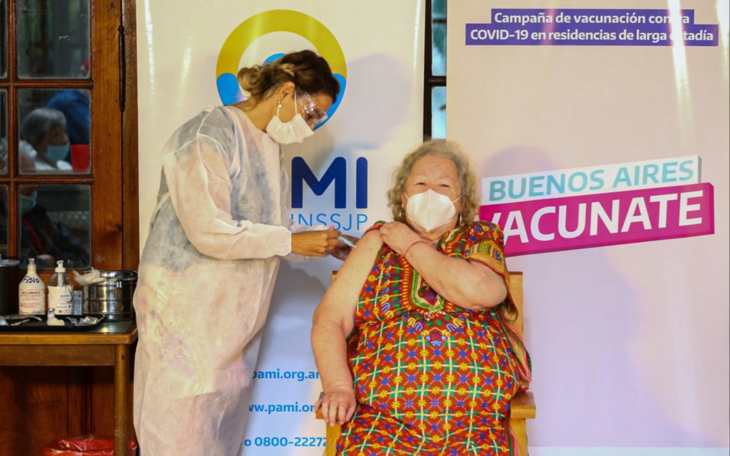 ¿Cómo es el proceso que determina quién se vacuna y quién no en la Provincia?