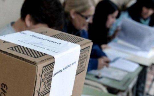 Fijan la fecha de Primarias para agosto pero siguen las dudas