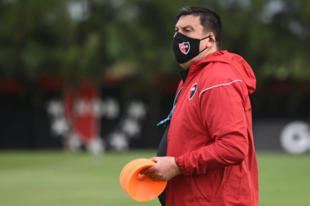 El “Mono” Burgos tomó las riendas de Newell’s