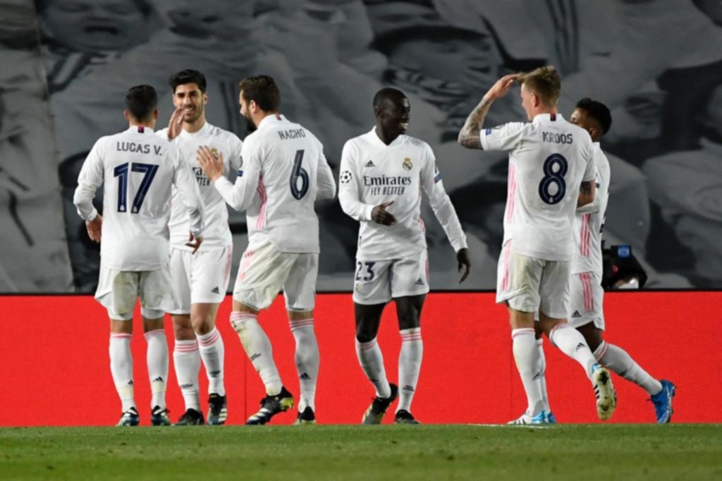 Sin despeinarse, el Madrid y el City se metieron en cuartos de final